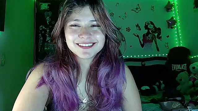 Snapshot of Elith_20 chatting on 10-12-25, 04:03 Elith 20 online show from 10-12-25, 04:03