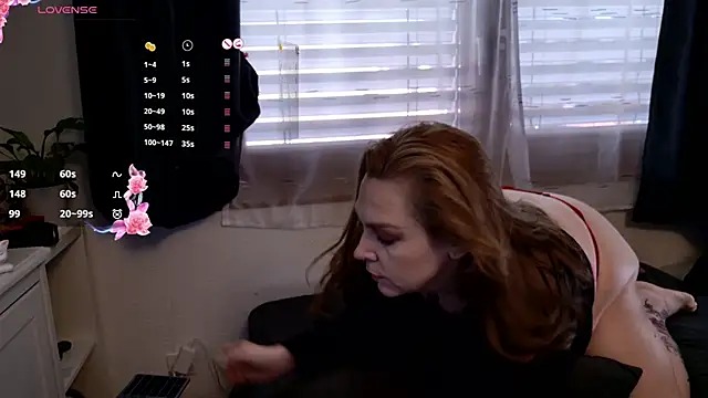 Big Beautiful MILF online show from 09-18-25, 12:52