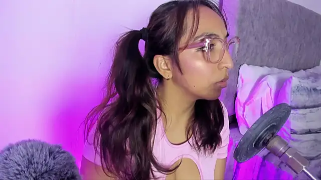 Leticia brownn1 online show from 03-29-26, 04:52