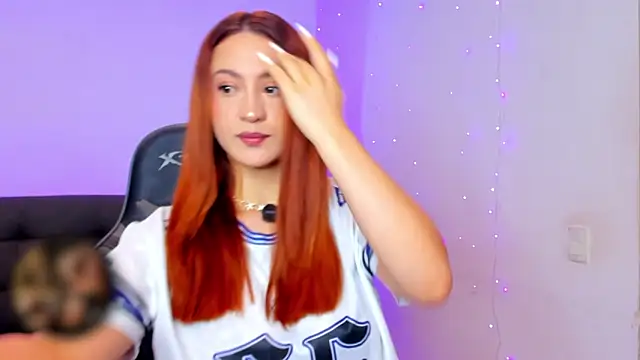 Snapshot of Amypond__ chatting on 02-25-26, 04:07 Amypond online show from 02-25-26, 04:07