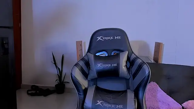 Amypond   online show from 04-30-26, 10:22