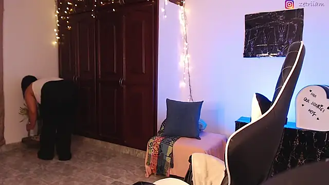 Zetrionn online show from 01-22-25, 02:48