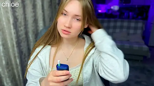 Snapshot of ChloeMillerMeow chatting on 10-07-25, 07:15 ChloeMillerMeow online show from 10-07-25, 07:15