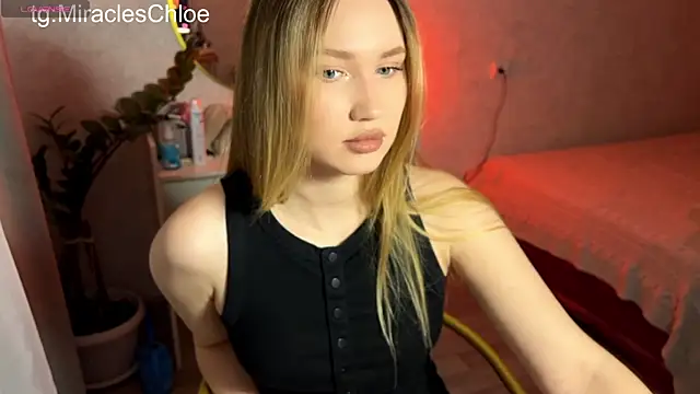 Snapshot of ChloeMillerMeow chatting on 05-31-26, 07:14 ChloeMillerMeow online show from 05-31-26, 07:14