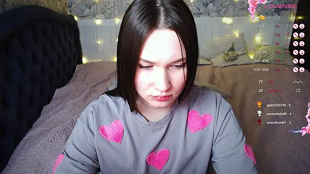 Snapshot of ChloeMillerMeow chatting on 03-04-25, 11:22 ChloeMillerMeow online show from 03-04-25, 11:22