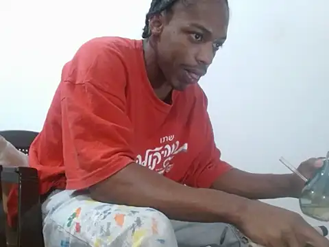 Snapshot of Larry-n-clouds chatting on 02-11-26, 05:02 Larry-n-clouds online show from 02-11-26, 05:02