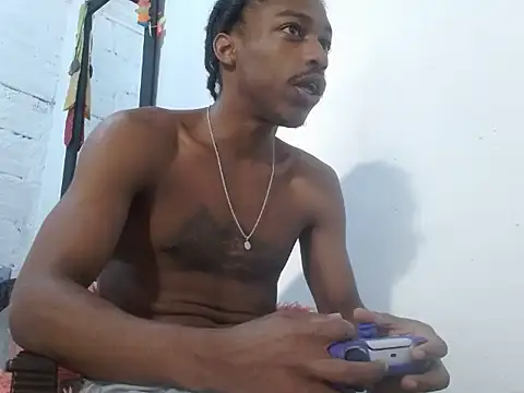 Snapshot of Larry-n-clouds chatting on 02-28-26, 06:40 Larry-n-clouds online show from 02-28-26, 06:40