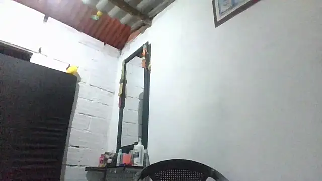 Snapshot of Larry-n-clouds chatting on 02-15-26, 05:01 Larry-n-clouds online show from 02-15-26, 05:01