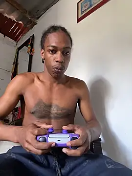 Snapshot of Larry-n-clouds chatting on 01-18-26, 05:27 Larry-n-clouds online show from 01-18-26, 05:27