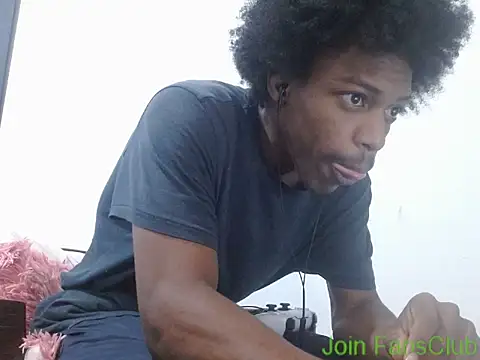 Larry-n-clouds online show from 03-18-26, 01:02