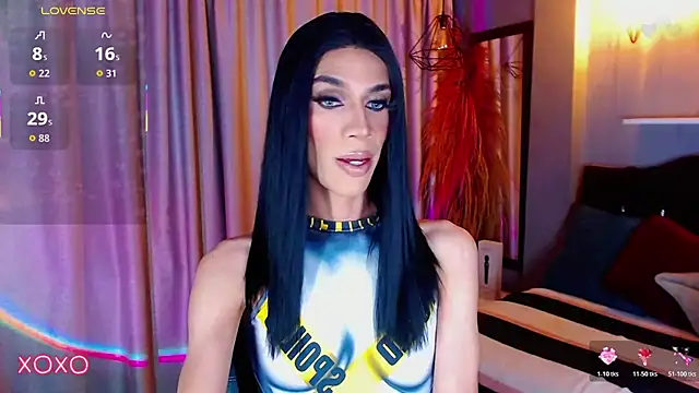 camila hootie online show from 11-17-25, 08:13