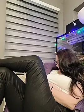 Snapshot of CamilleDesire chatting on 11-13-25, 04:55 CamilleDesire online show from 11-13-25, 04:55