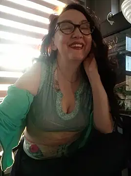 Snapshot of CamilleDesire chatting on 09-28-25, 04:47 CamilleDesire online show from 09-28-25, 04:47