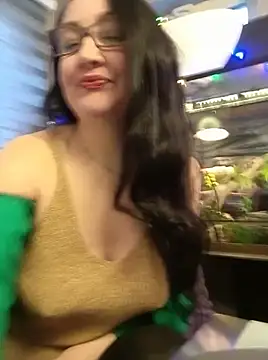 Snapshot of CamilleDesire chatting on 03-20-25, 05:47 CamilleDesire online show from 03-20-25, 05:47