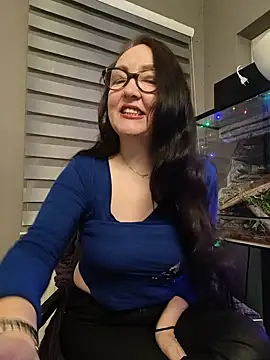 Snapshot of CamilleDesire chatting on 11-17-25, 04:55 CamilleDesire online show from 11-17-25, 04:55