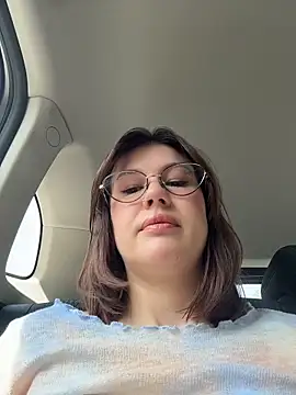 Snapshot of RinaCat chatting on 06-11-26, 05:15 RinaCat online show from 06-11-26, 05:15