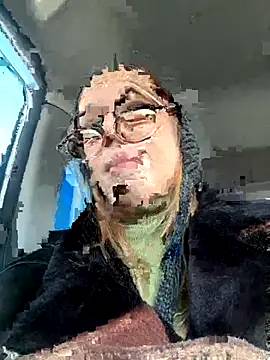 Snapshot of RinaCat chatting on 10-12-25, 05:31 RinaCat online show from 10-12-25, 05:31