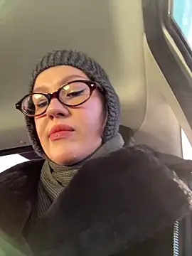 RinaCat online show from 11-30-25, 05:41