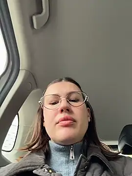 Snapshot of RinaCat chatting on 05-20-26, 05:26 RinaCat online show from 05-20-26, 05:26