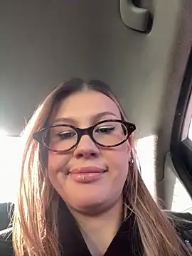 Snapshot of RinaCat chatting on 10-18-25, 05:31 RinaCat online show from 10-18-25, 05:31