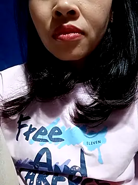 Snapshot of Hana_love20 chatting on 03-15-25, 06:03 Hana love20 online show from 03-15-25, 06:03