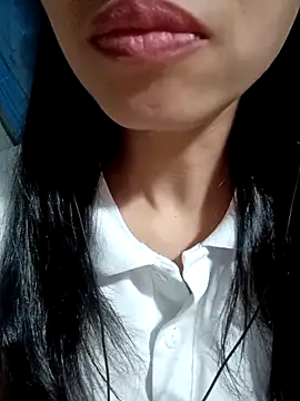Snapshot of Hana_love20 chatting on 09-22-25, 05:57 Hana love20 online show from 09-22-25, 05:57