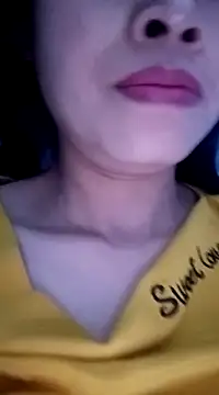 Snapshot of Hana_love20 chatting on 03-06-25, 02:18 Hana love20 online show from 03-06-25, 02:18
