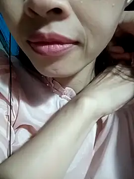 Snapshot of Hana_love20 chatting on 10-01-25, 05:34 Hana love20 online show from 10-01-25, 05:34
