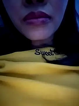 Snapshot of Hana_love20 chatting on 03-07-25, 02:12 Hana love20 online show from 03-07-25, 02:12