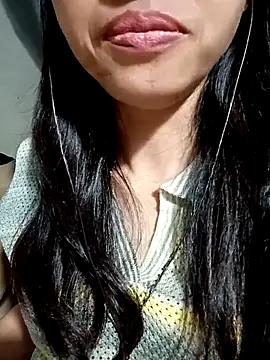 Snapshot of Hana_love20 chatting on 10-16-25, 04:54 Hana love20 online show from 10-16-25, 04:54