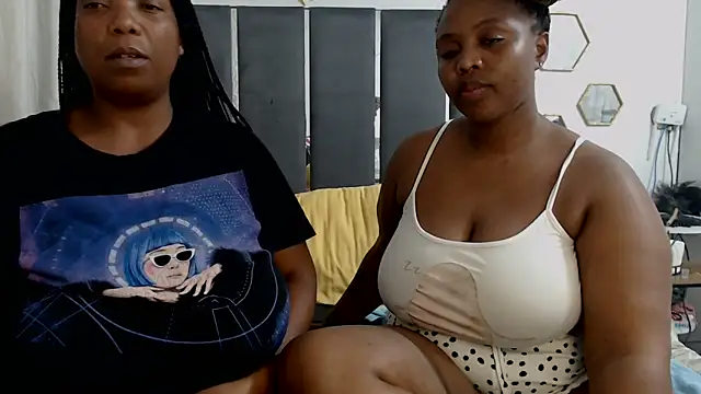 IceBellaCane313 online show from 03-28-26, 10:55