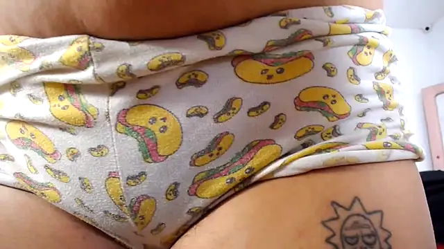 Sweettei online show from 10-18-25, 11:12