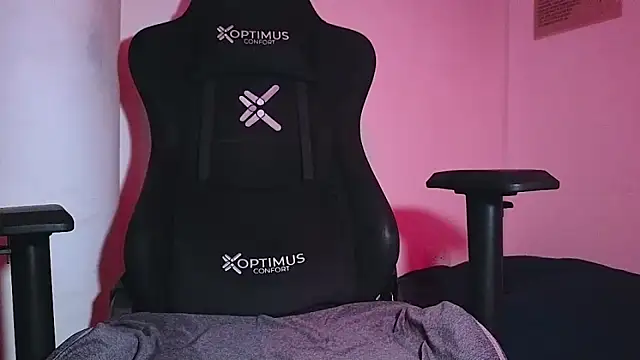 Luan-wood online show from 10-26-25, 06:14