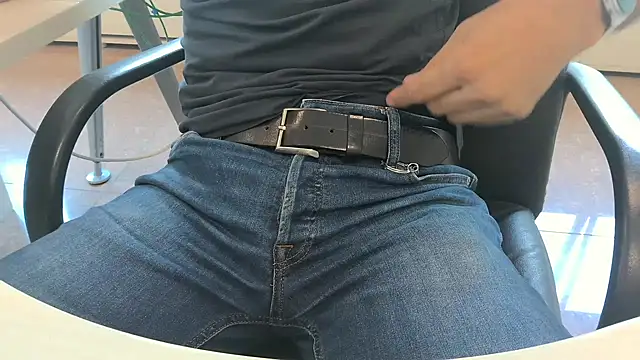 alessandroman2114 online show from 09-09-25, 10:25