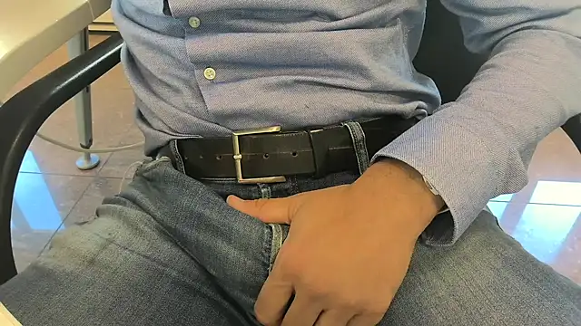 alessandroman2114 online show from 10-06-25, 10:27