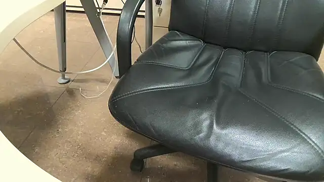 alessandroman2114 online show from 11-14-25, 05:38