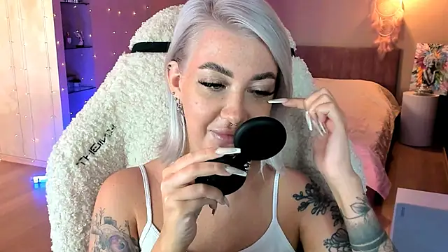 tykioty Miley online show from 10-25-25, 11:31