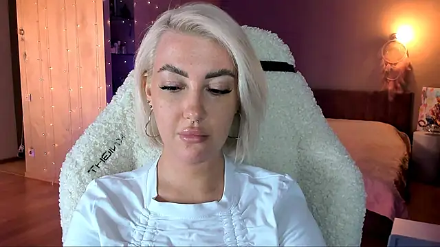 Snapshot of tykioty_Miley chatting on 02-08-25, 12:50 tykioty Miley online show from 02-08-25, 12:50