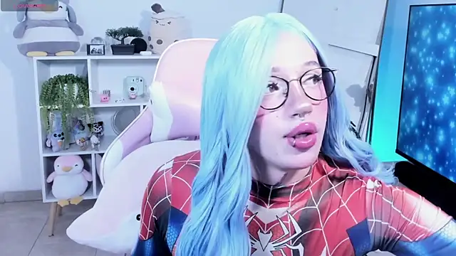 KloeKing   online show from 04-14-26, 05:07