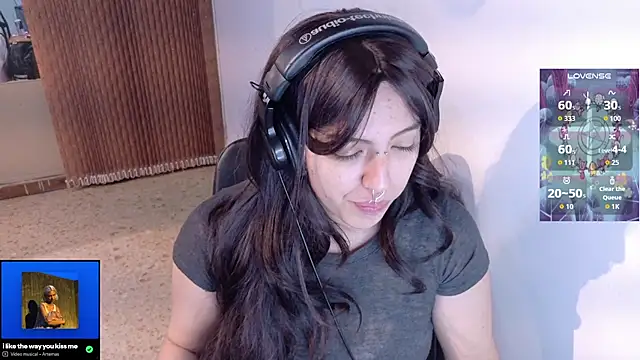 Snapshot of Eli666uwu chatting on 10-06-25, 03:46 Eli666uwu online show from 10-06-25, 03:46