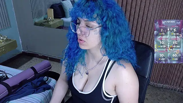 Eli666uwu online show from 12-15-25, 11:05