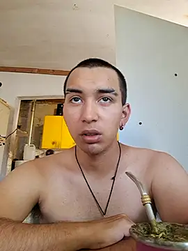 Snapshot of X_xtomas_x chatting on 11-18-25, 05:49 X xtomas x online show from 11-18-25, 05:49