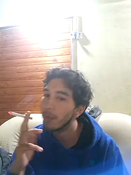 Snapshot of X_xtomas_x chatting on 10-11-25, 04:02 X xtomas x online show from 10-11-25, 04:02