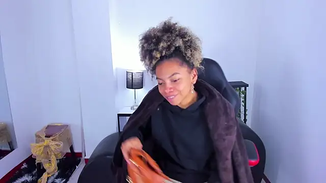 stacie  rouse online show from 02-13-25, 04:43