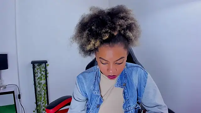 stacie  rouse online show from 03-20-25, 07:25