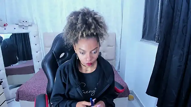 stacie  rouse online show from 03-07-25, 03:19