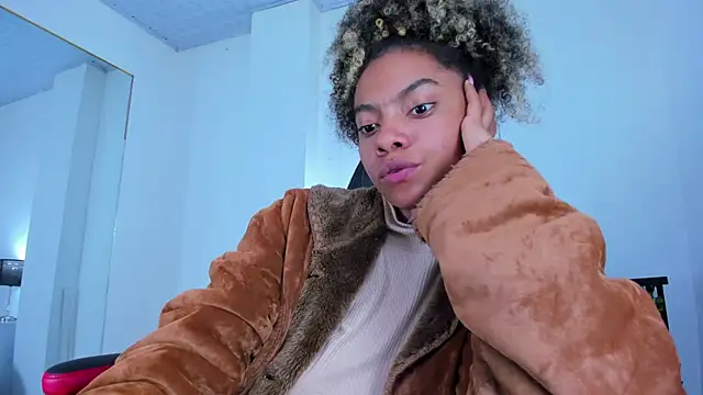 stacie  rouse online show from 02-11-25, 04:33