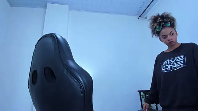 stacie  rouse online show from 02-09-25, 07:05