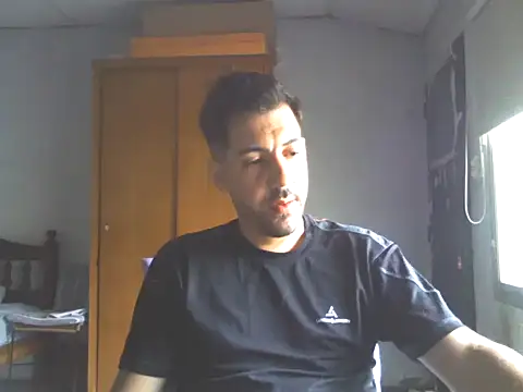 Snapshot of nicedick_bro chatting on 02-15-25, 12:43 nicedick bro online show from 02-15-25, 12:43