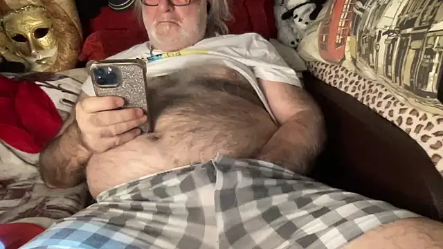 Snapshot of EroticVenetian chatting on 03-28-26, 09:21 EroticVenetian online show from 03-28-26, 09:21